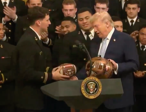 A Proud Moment for the Midshipmen: President Trump Presents Commander-in-Chief Trophy and Champions ‘America’s Game’ with Historic Executive Order | The Gateway Pundit A Proud Moment for the Midshipmen: President Trump Presents Commander-in-Chief Trophy and Champions ‘America’s Game’ with Historic Executive Order | The Gateway Pundit