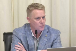 Democrats oppose new federal tax credit program as fight could stall education agenda