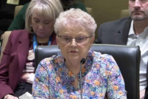 Minnesota seniors push for happy hour freedom in assisted living facilities