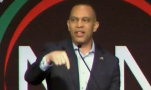 Hakeem Jeffries Reveals the Next Trump Admin. Target on Dems’ Hit List Following Firings of Kristi Noem and Pam Bondi (VIDEO) | The Gateway Pundit