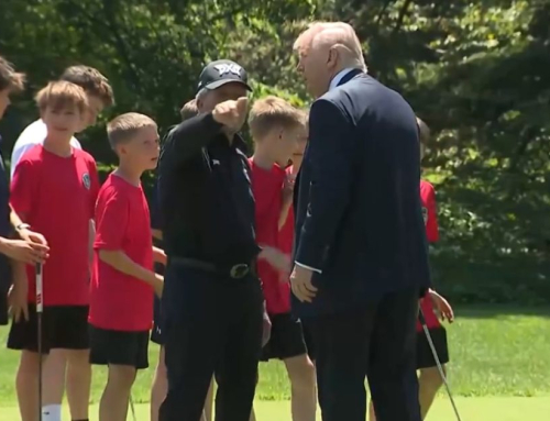President Trump Putts on the Green on the South Lawn, Gives Children Golf Lessons (VIDEO) | The Gateway Pundit